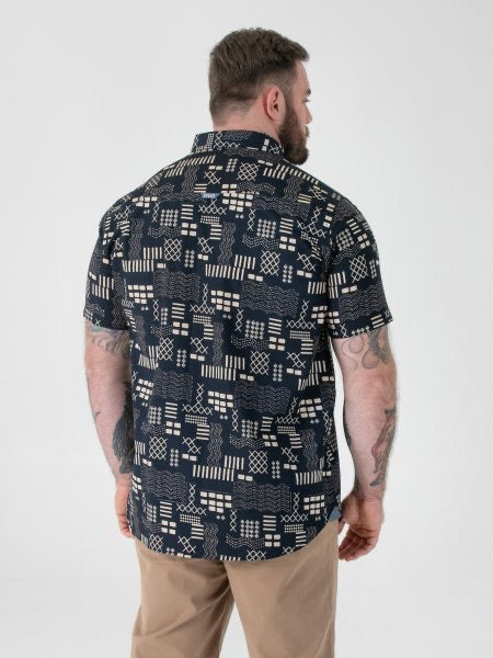 D555 - Rick Geometric Navy Short Sleeved Shirt
